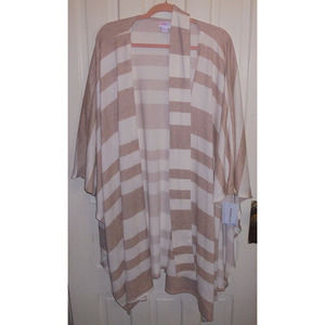 LuLaRoe Savannah tan/cream size L/XL Shawl Cover BNWT